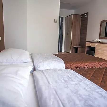 Otel Lux