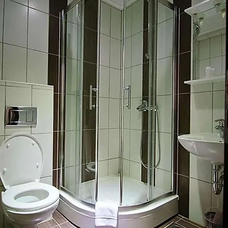 Otel Lux 4*
