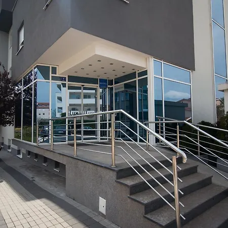 Hotel Lux
