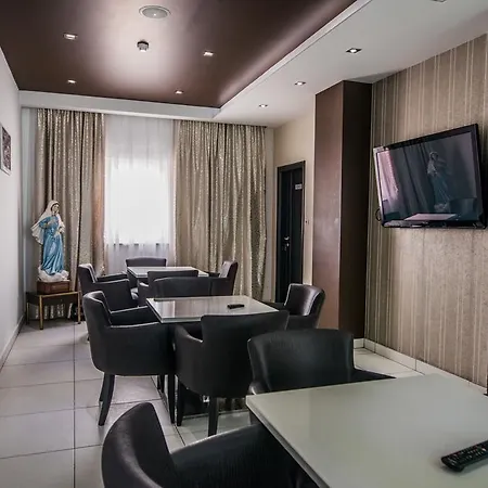 Lux 4*